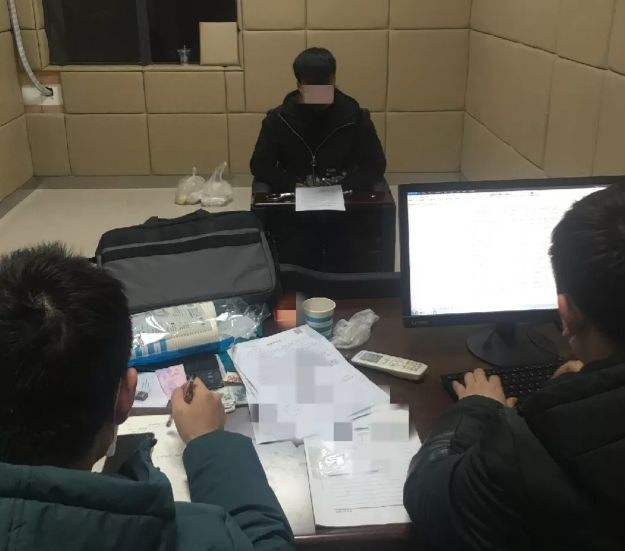 27人利用快手APP漏洞盗刷672万元获刑_凤凰网的简单介绍