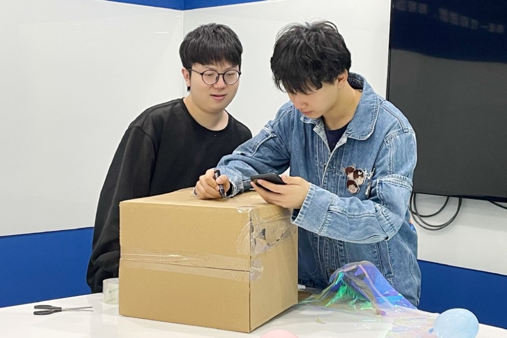 包含小林qq代网刷的词条